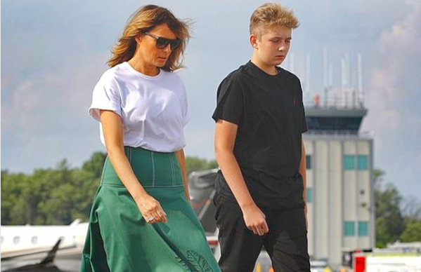 למדה ממלניה? גם המלכה מאמצת את הטרנד המפתיע