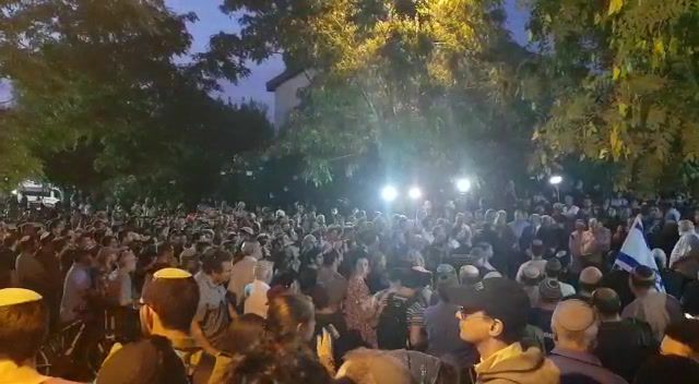 מצמרר: 'תפילה לעני' בהלוויית דביר שורק הי"ד