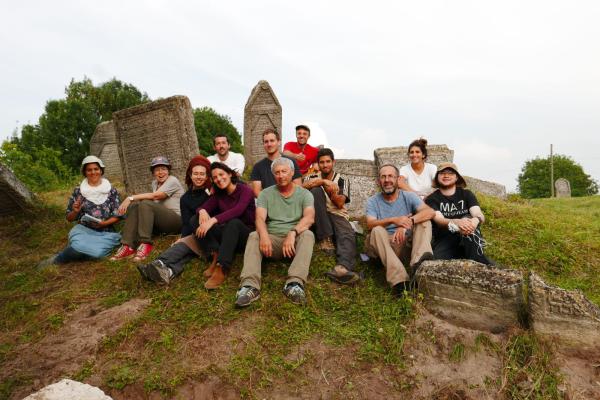 משלחת סטודנטים מהרצוג חשפה קברים עתיקים באוקראינה