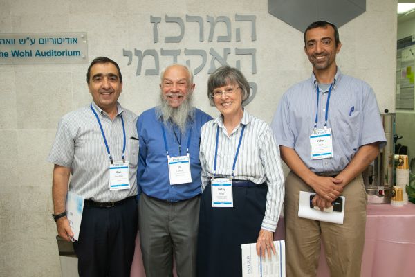 איך מתמודדים עם ה"פייק ניוז"?