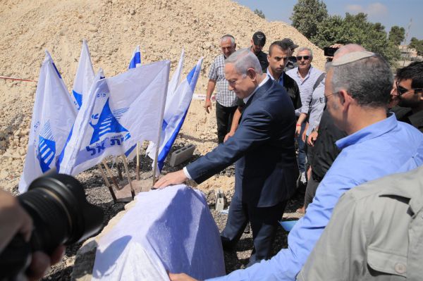 נתניהו בבית אל: "זה היה צריך להיות יום של שמחה"