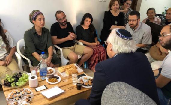 משבעה לשבעה: שגריר ארה"ב בבית משפחת שורק