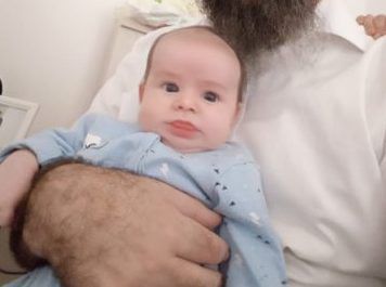 התינוק שניצל ממוות לחיים במעיני הישועה