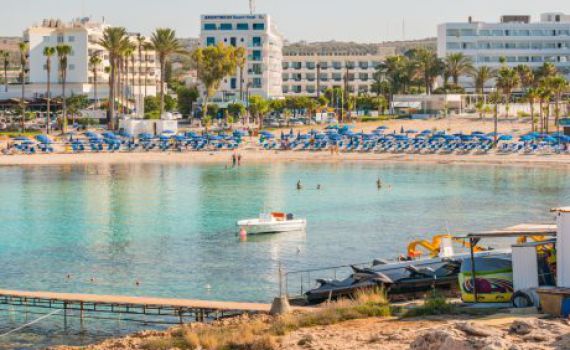 תפנית? המסרונים ששלחה הצעירה הבריטית לחבריה