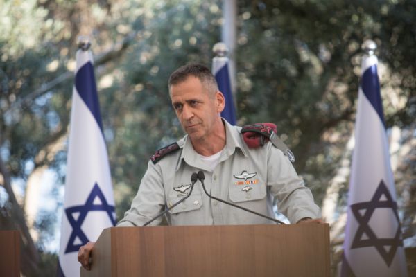 הרשת מתמוגגת: המכתב של הרמטכ"ל למפקדים