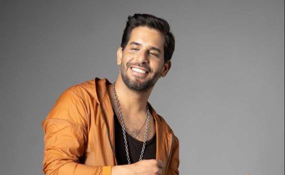 "איך השתניתי": פאר טסי שר על יום השישי שלו. צפו