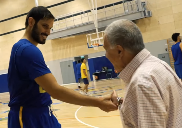 צפו: אימון בכורה למכבי ת"א בכדורסל עם כספי