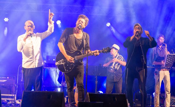 צפו: מיטב אמני ישראל הגיעו לחזק את בית אל