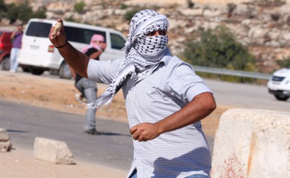 נתפסו על חם ערבים שהשליכו בקת"ב בירושלים