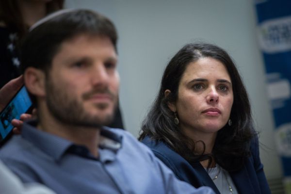 גורמים בימין המאוחד: "כבר 6 שנים ביבי מתקפל"