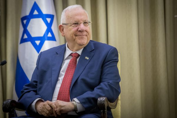 "עדין זוכר את המורה חווה": נשיא המדינה חוזר לבי"ס