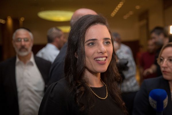 עקיצה לנתניהו: שקד מחתימה את 'הימין המאוחד'