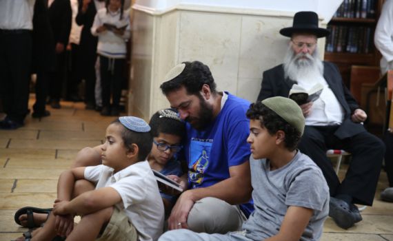 תשעה באב עבר, איך ממשיכים הלאה?