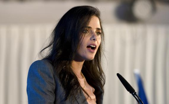 בסוף השאלה, למה איילת שקד ניסתה להיכנס לליכוד?