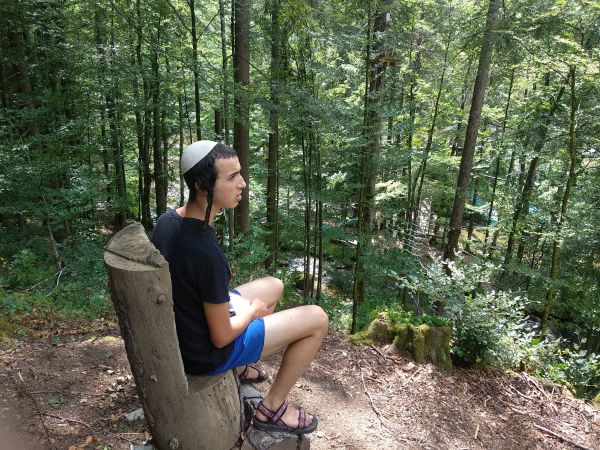 שקד בבית משפחת שורק: "הרצח טלטל את כולנו"