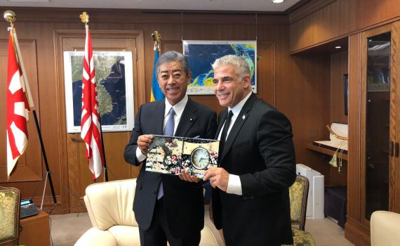 לפיד ביפן: "הסכם הגרעין מסכן את המזרח התיכון"