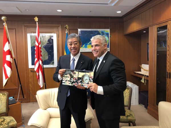 לפיד ביפן: "הסכם הגרעין מסכן את המזרח התיכון"