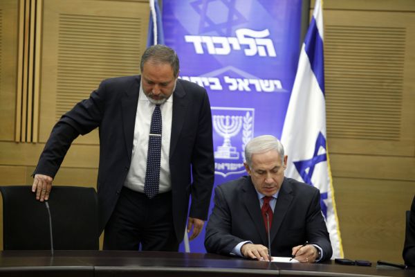 הליכוד לסוקרים: הציבו את ליברמן בעמודת השמאל