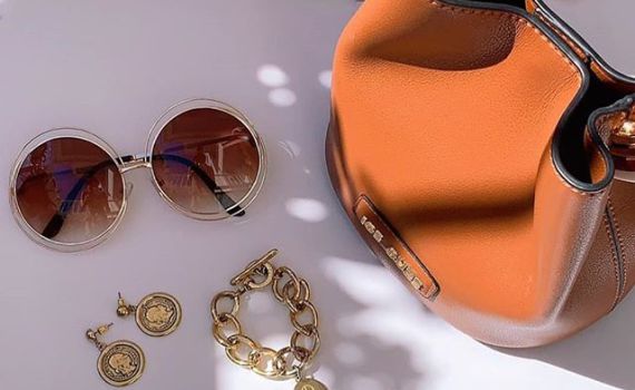 בואי לערוך את כל קניותייך לחגים במקום אחד – ICE CUBE 