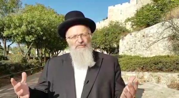 ברכה לתלמידים שמתחילים ללמוד היום. צפו