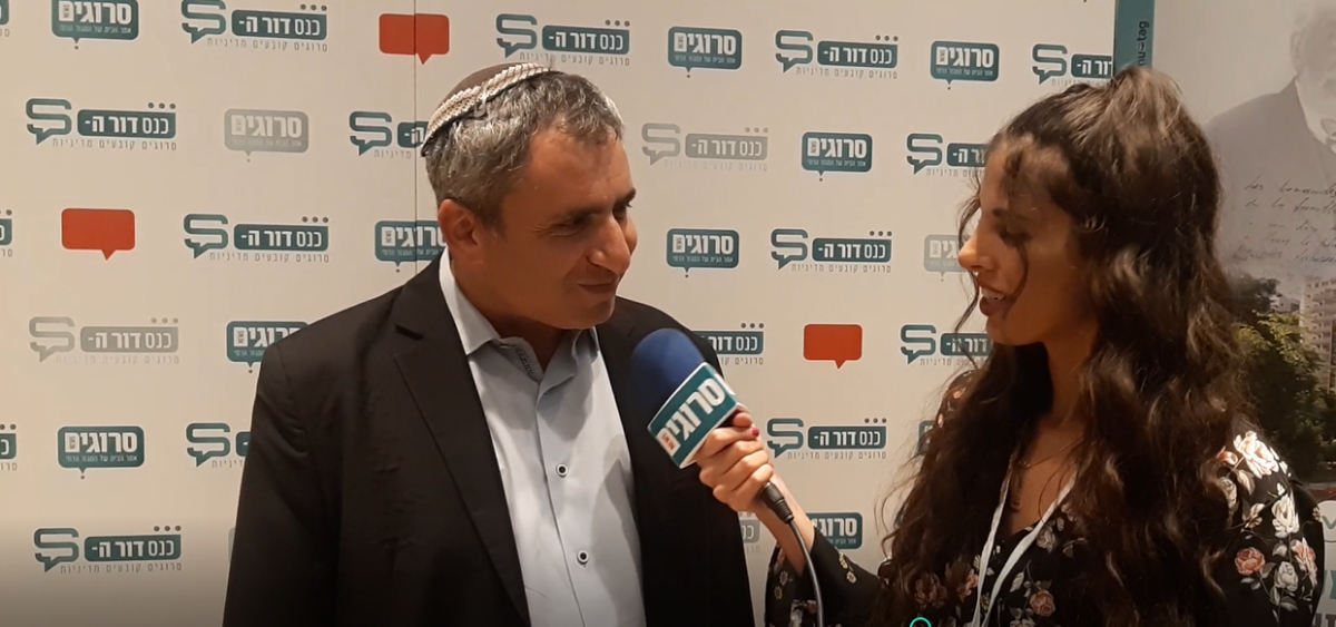 זאב אלקין: "גדלתי על קלטות של עופרה חזה". צפו