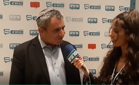 זאב אלקין: "גדלתי על קלטות של עופרה חזה". צפו