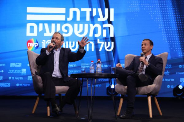 השאלה של עמית סגל שבלבלה את אהוד ברק. צפו