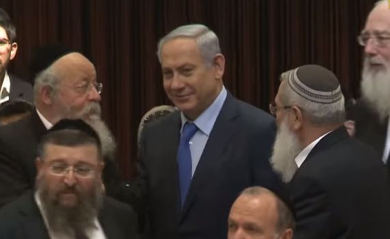 צפו: איך הפך נתניהו להיות האדמו"ר של החרדים