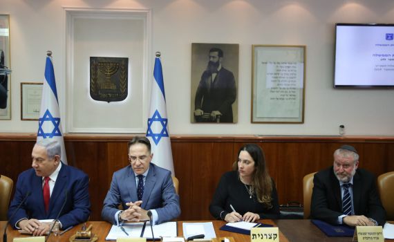 שבוע לבחירות: הליכוד דוחף את חקיקת חוק המצלמות