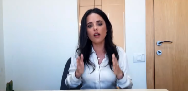 שקד: "ליברמן לא בימין, עזב את הגוש ומפיץ אנטישמיות"