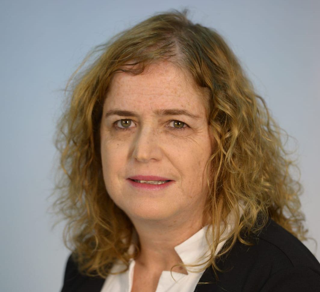 "לחקור את העמותה שליאת בן ארי קנתה דרכה בית"