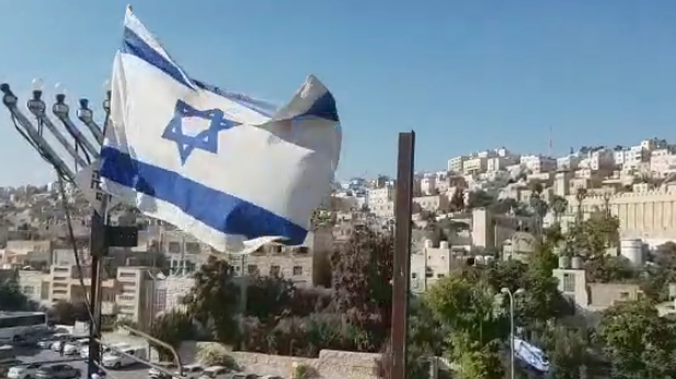 צפו: חברון מגג בית המכפלה שבוע לאחר חזרתו ליהודים