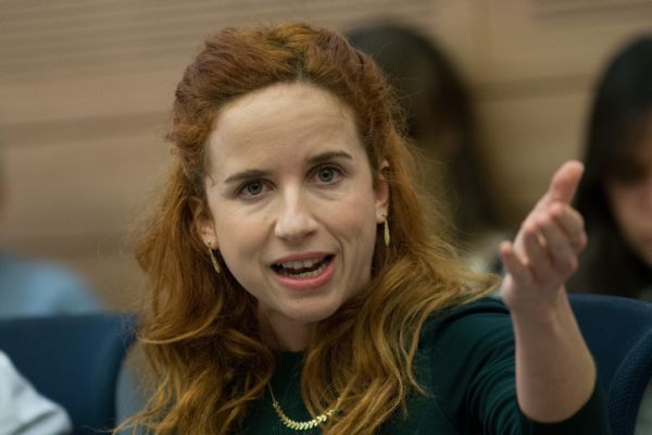 'חוצפה; תתנצלי': עימות בין המגיש לסתיו שפיר. האזינו