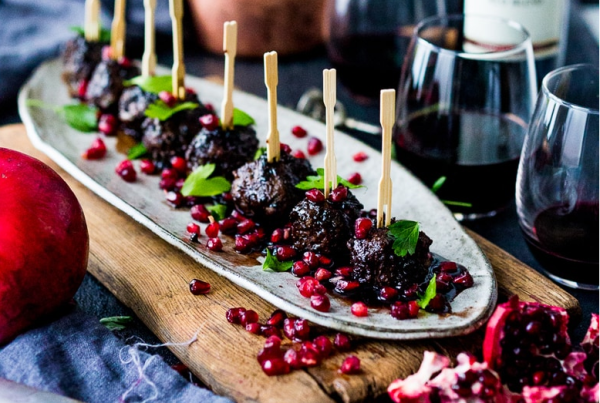 לסדר את הראש: 5 מתכונים עם רימונים ששווה לאמץ