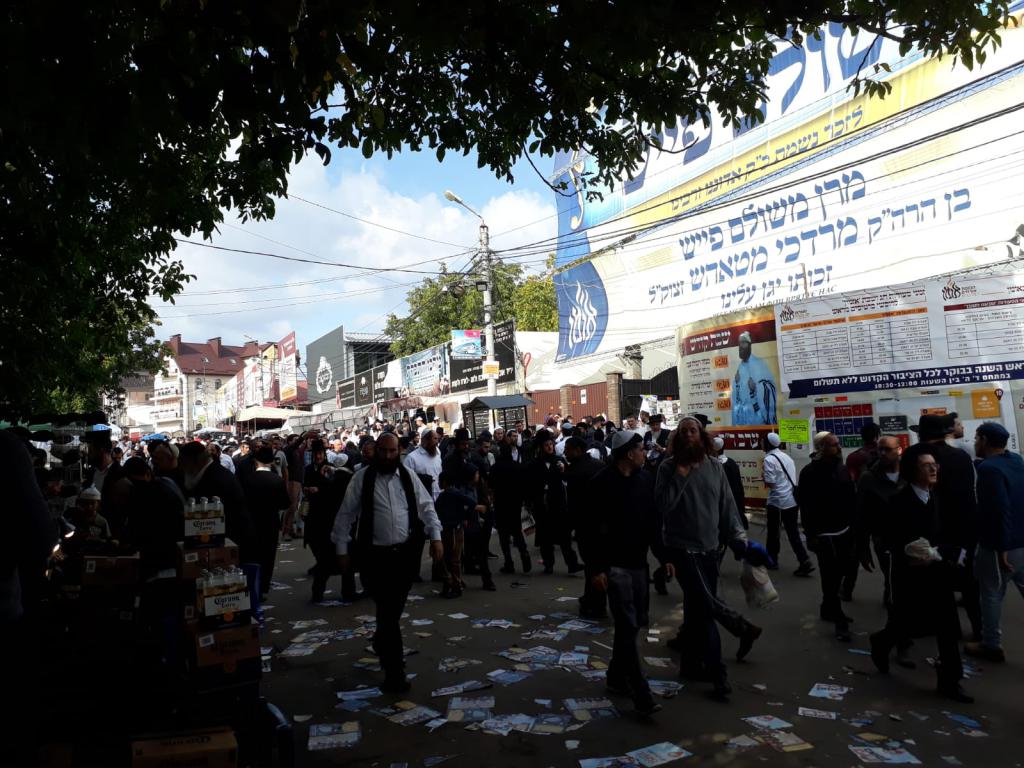 רגע לפני החג: כך נראים רחובות אומן. תיעוד מיוחד