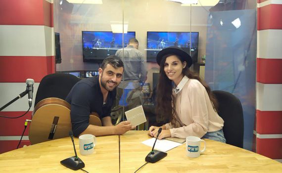ראיון חג עם זמר העשור של סרוגים | ישי ריבו