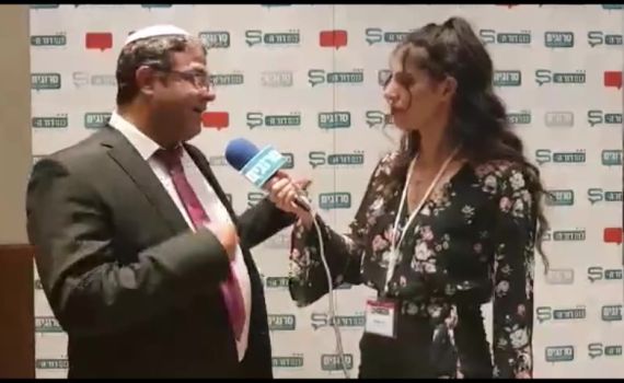 "פספסתם זמר": איתמר בן גביר מציג יכולות מוזיקליות. צפו