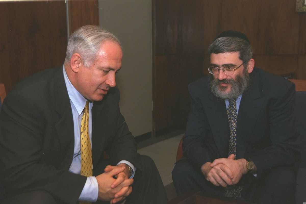הרב שהעלה את נתניהו לשלטון עובר לתמוך בימינה