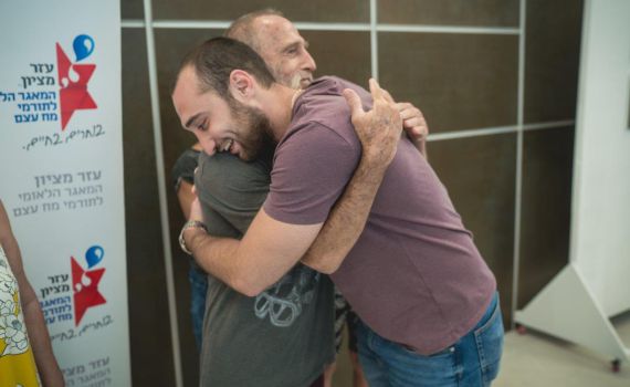 החייל הבודד שהציל חיים ומצא משפחה