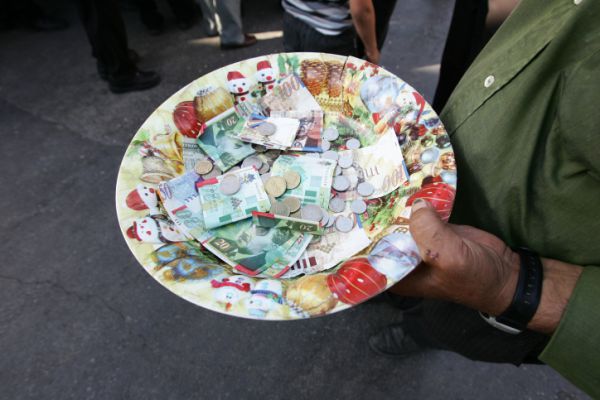 כפרות, גם תרומה  לצדקה היא כפרה