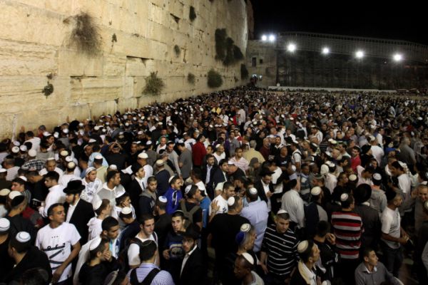 "שרים בתפילה" כל אירועי הסליחות בירושלים | מדריך
