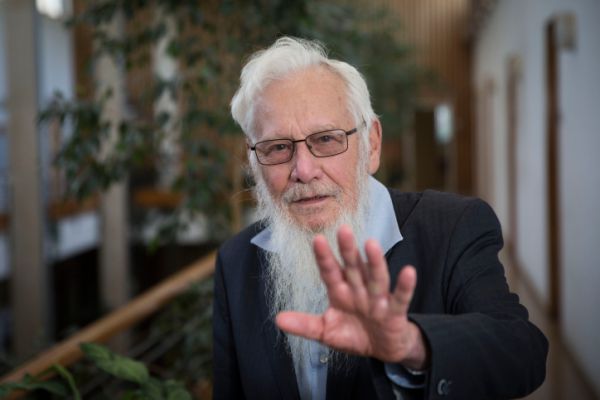 פרופ' אומן הגיש עתירה נגד איתמר בן גביר