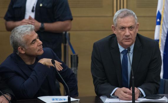 בשמאל תוקפים את אוחנה: "שר המשפטים של נתניהו"