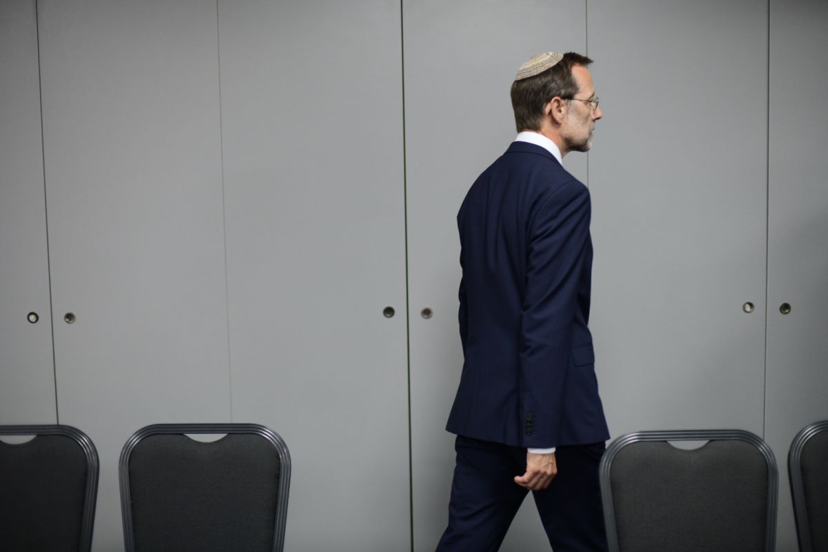 מתחת לפייגלין: 3 מבכירי זהות עברו ל'ימינה'