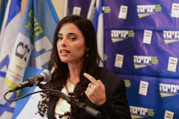 שקד לסרוגים: המצב לא טוב, נאבקים בליכוד