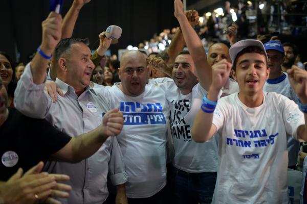 צפו • פעילי ליכוד צועקים לנתניהו: "לא רוצים אחדות"