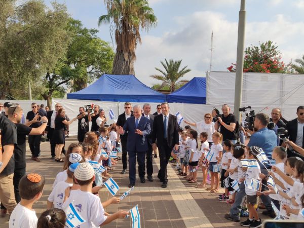 קמפיין רוסי? נתניהו רץ בכל הכח על הקולות הסרוגים