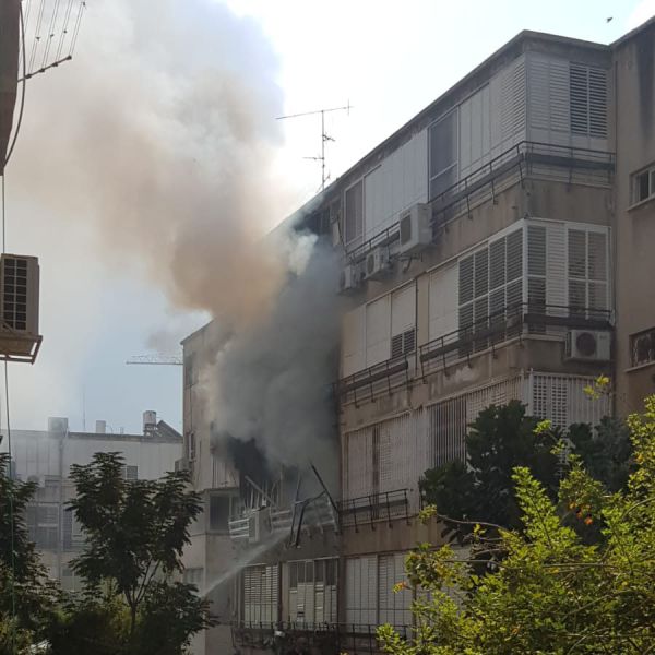 שריפה בנתניה: גבר במצב בינוני נכווה בכל הגוף