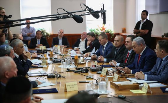 פה אחד: חוק המצלמות עבר בממשלה