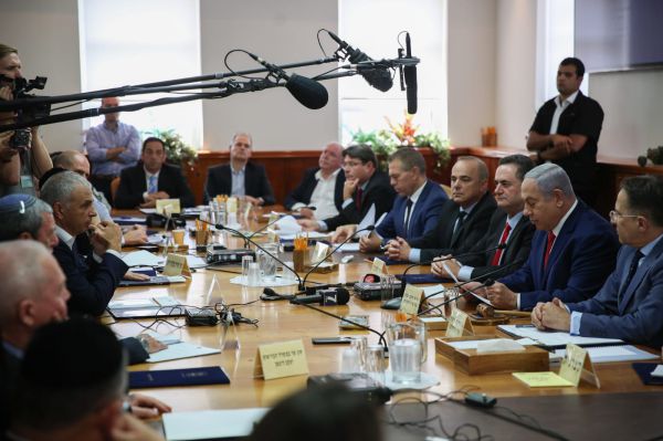 פה אחד: חוק המצלמות עבר בממשלה